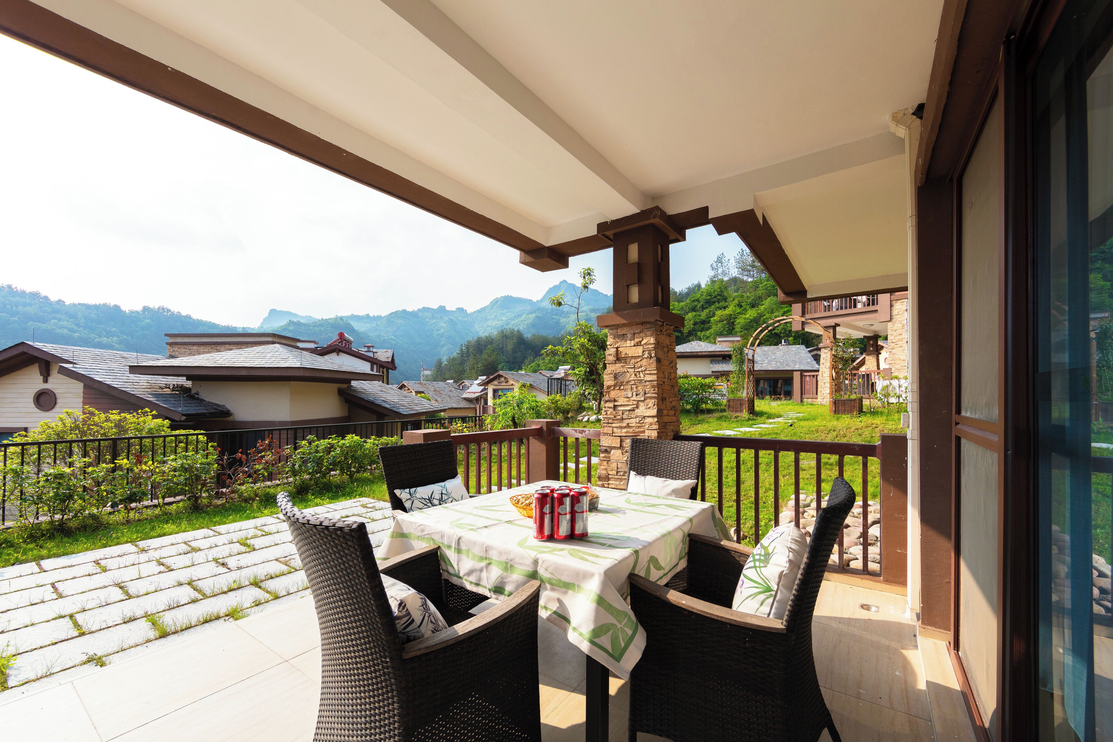 Deluxe Villa, Balcony, Courtyard View | Outdoor dining