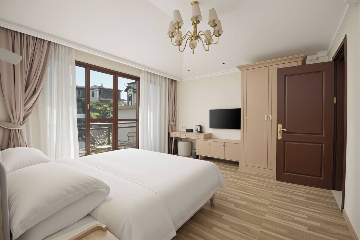 Classic-villa - bakkeudsigt | Premium-sengetøj, senge med madrasser af memory foam, skrivebord