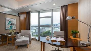 Kamar Double Superior, balkon, pemandangan kota | Area keluarga