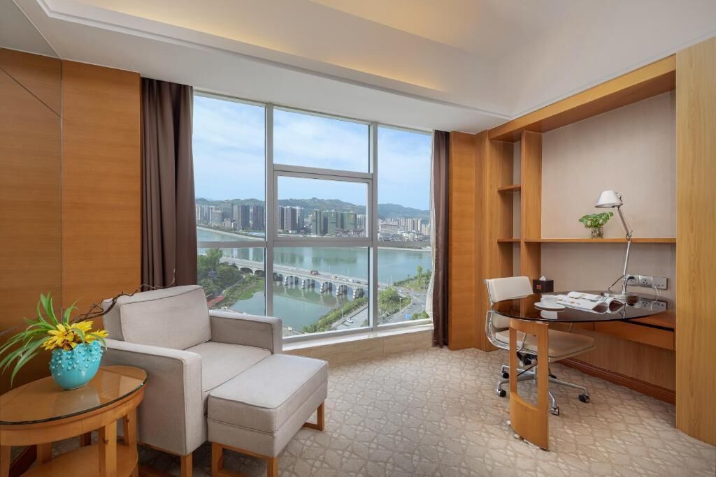 Chambre Double Exécutive, balcon, vue ville | Intérieur