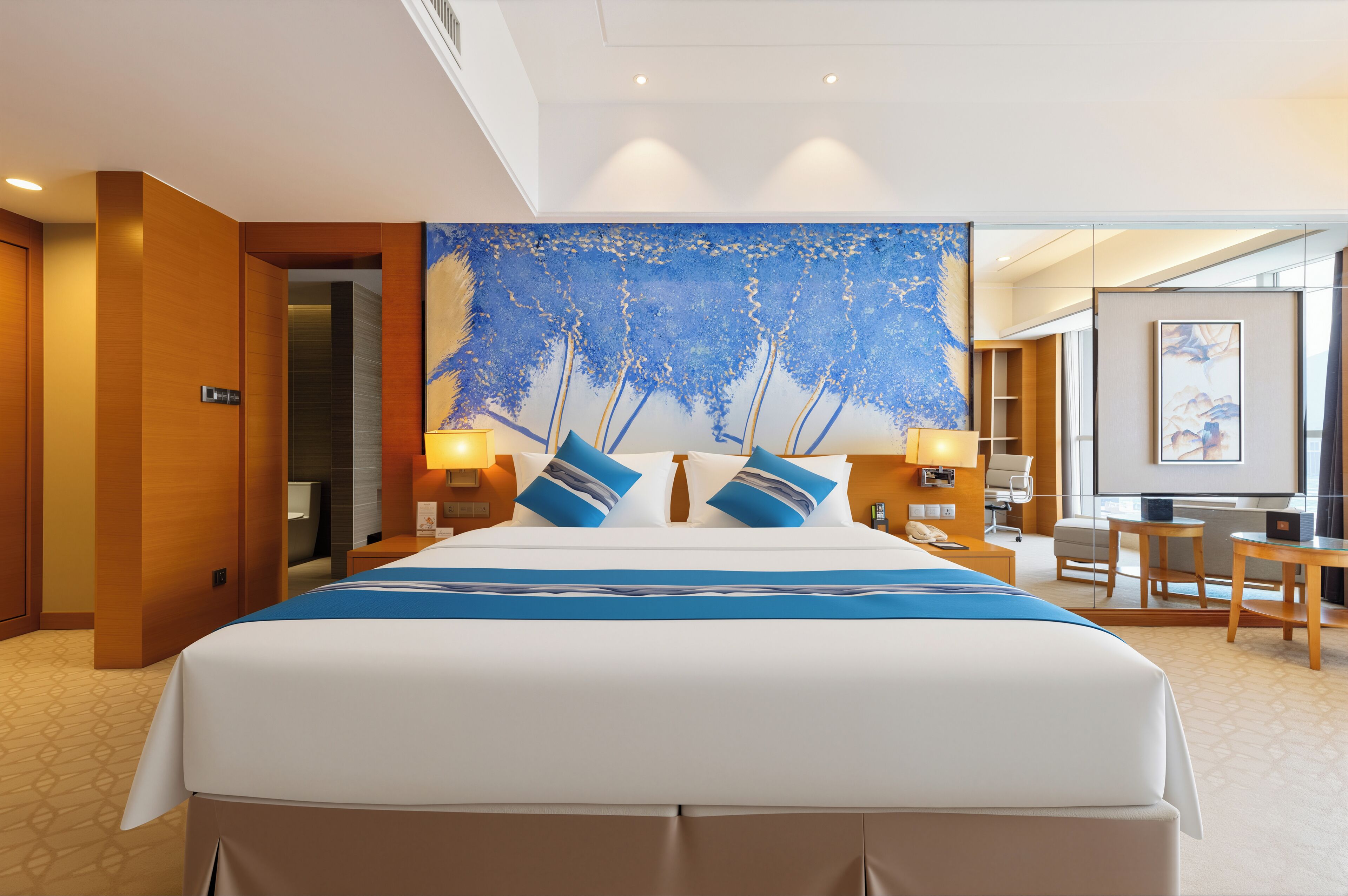 Executive Double Room, Balcony, City View | Premium bedding, in-room safe, blackout curtains, soundproofing