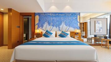 Executive Double Room, Balcony, City View | Premium bedding, in-room safe, blackout curtains, soundproofing