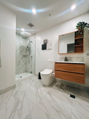 Hair dryer - Te Kaha View | Cozy New CBD 1BR (Christchurch)
