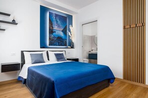1 bedroom, desk, free WiFi, bed sheets - Beach Room – Sea-Inspired Comfort in the Heart of Piano di Sorrento (Piano di Sorrento)
