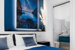1 bedroom, desk, free WiFi, bed sheets - Beach Room – Sea-Inspired Comfort in the Heart of Piano di Sorrento (Piano di Sorrento)