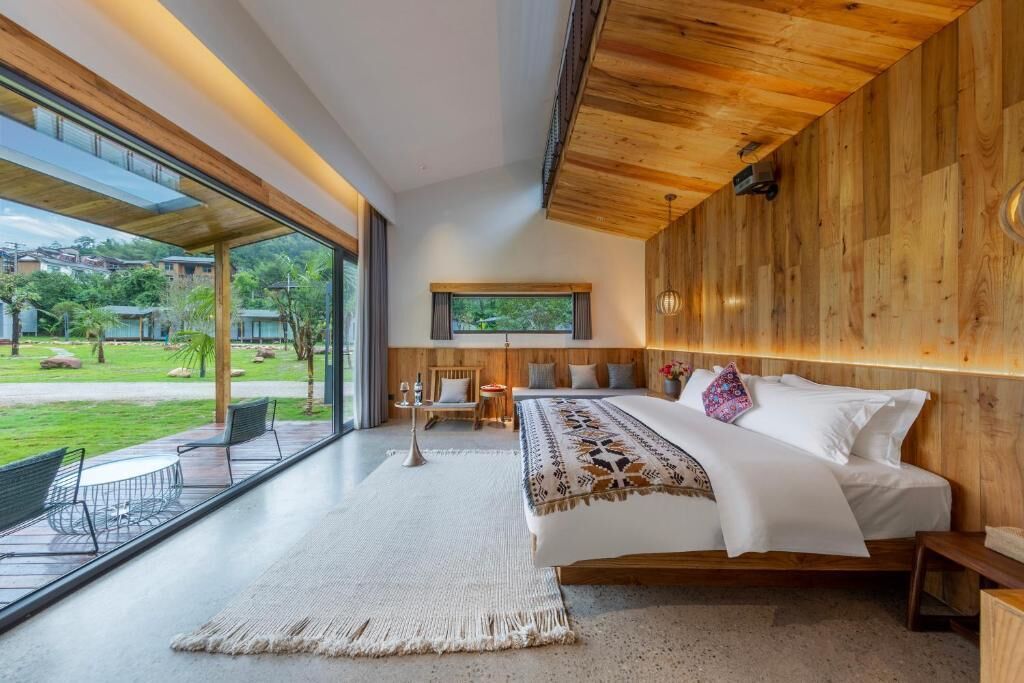 Deluxe-Villa, Balkon, Blick auf den Innenhof