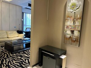 Executive-Suite, Stadtblick | Wohnbereich