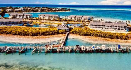 Rare BOCA GRANDE 3BR/3BA WATERFRONT - Gulf Sunsets & Harbor Sunrises - Boat Slip