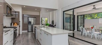 Longboard Coastal Retreat
