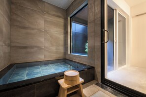 Premier Villa, 4 Bedrooms | Bathroom