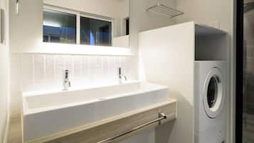 Premier Villa, 4 Bedrooms | Bathroom