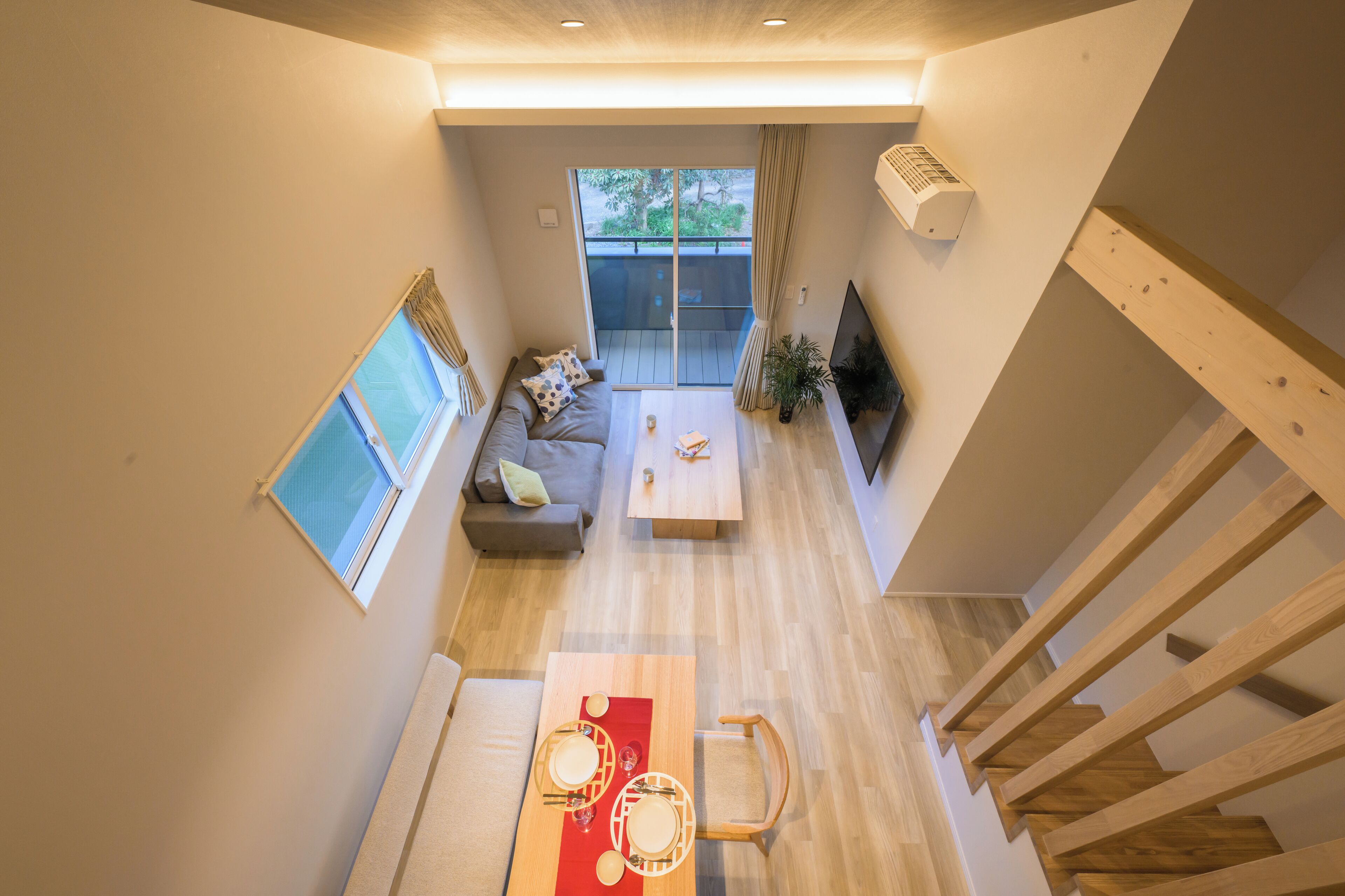 Villa Premier, 4 habitaciones | Zona de estar | Televisión LCD de 43 pulgadas con canales digitales