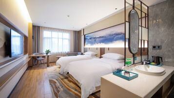Superior Twin Room, City View | View from room