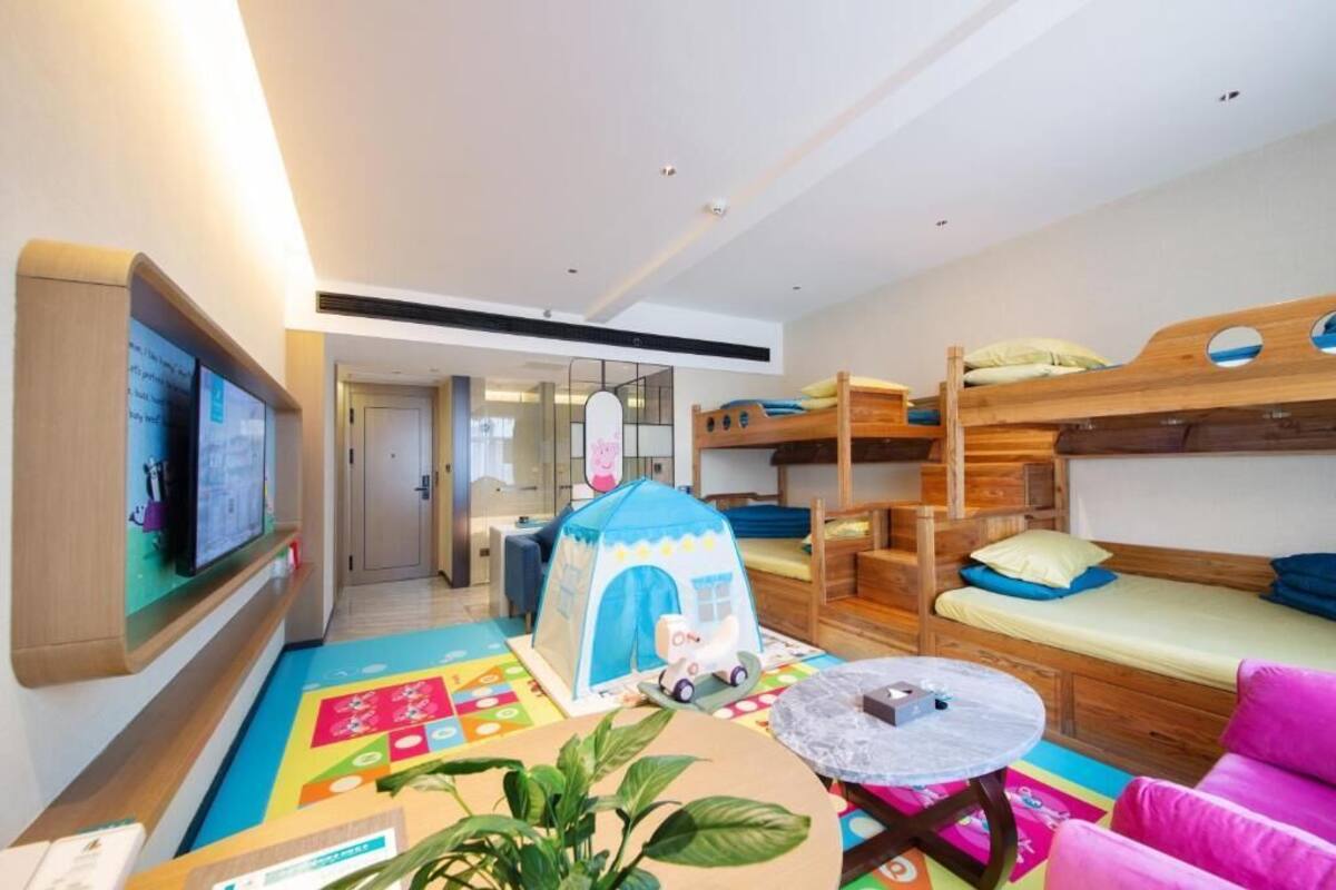 Kamar Deluks, pemandangan kota | Seprai premium, busa memori, kedap suara, dan Wi-Fi gratis
