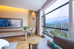 Deluxe-Doppelzimmer, Stadtblick | Wohnbereich