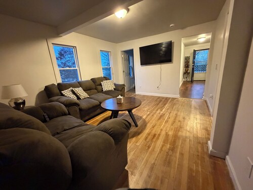 Peaceful 3-bedroom apartment in charming Norwich perfect for relaxing
