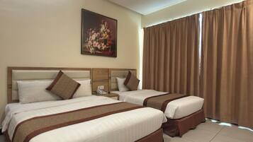 Family Room, Non Smoking | Peralatan tempat tidur premium, Wi-fi percuma, cadar katil