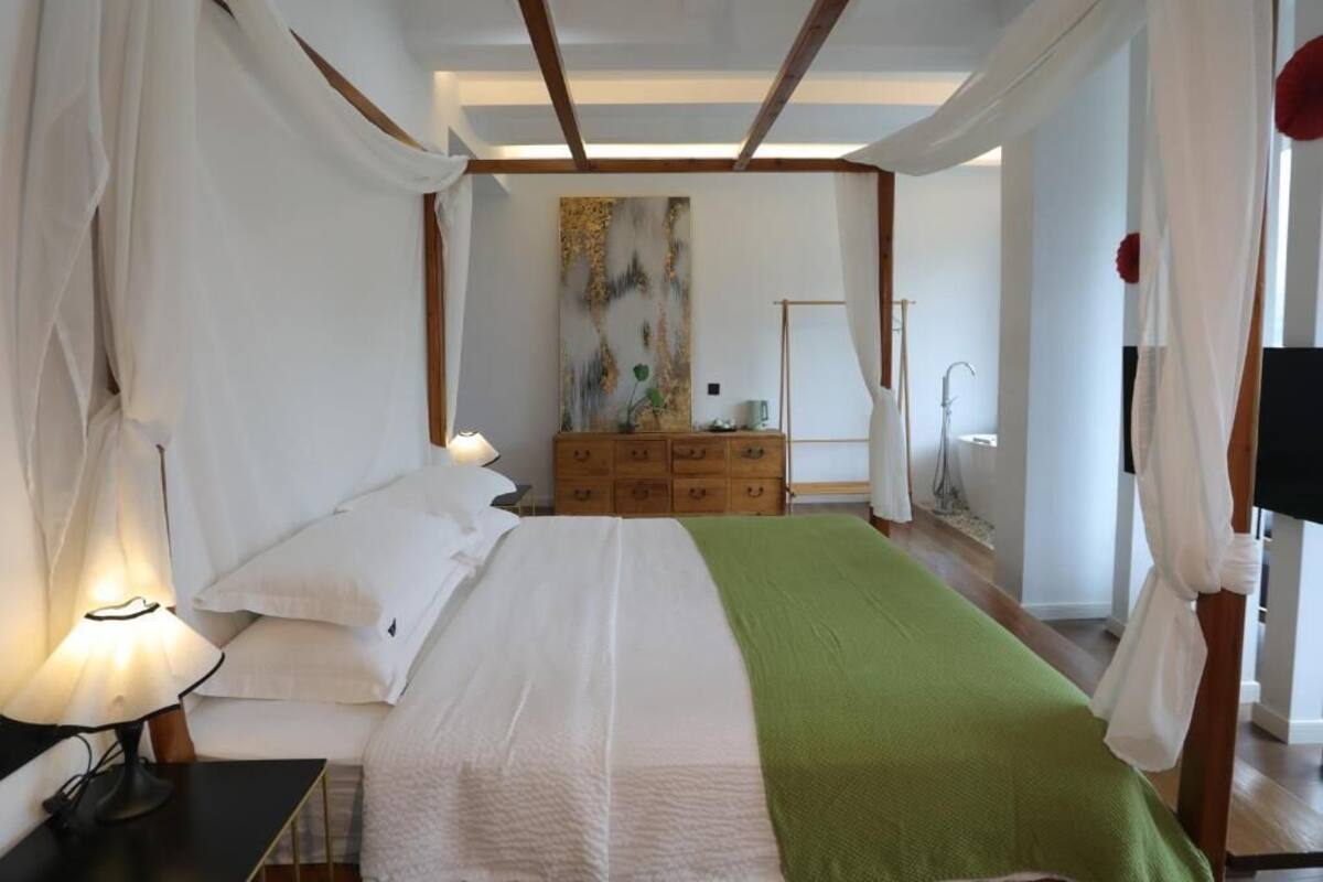 Luxury Double Room, Mountain View