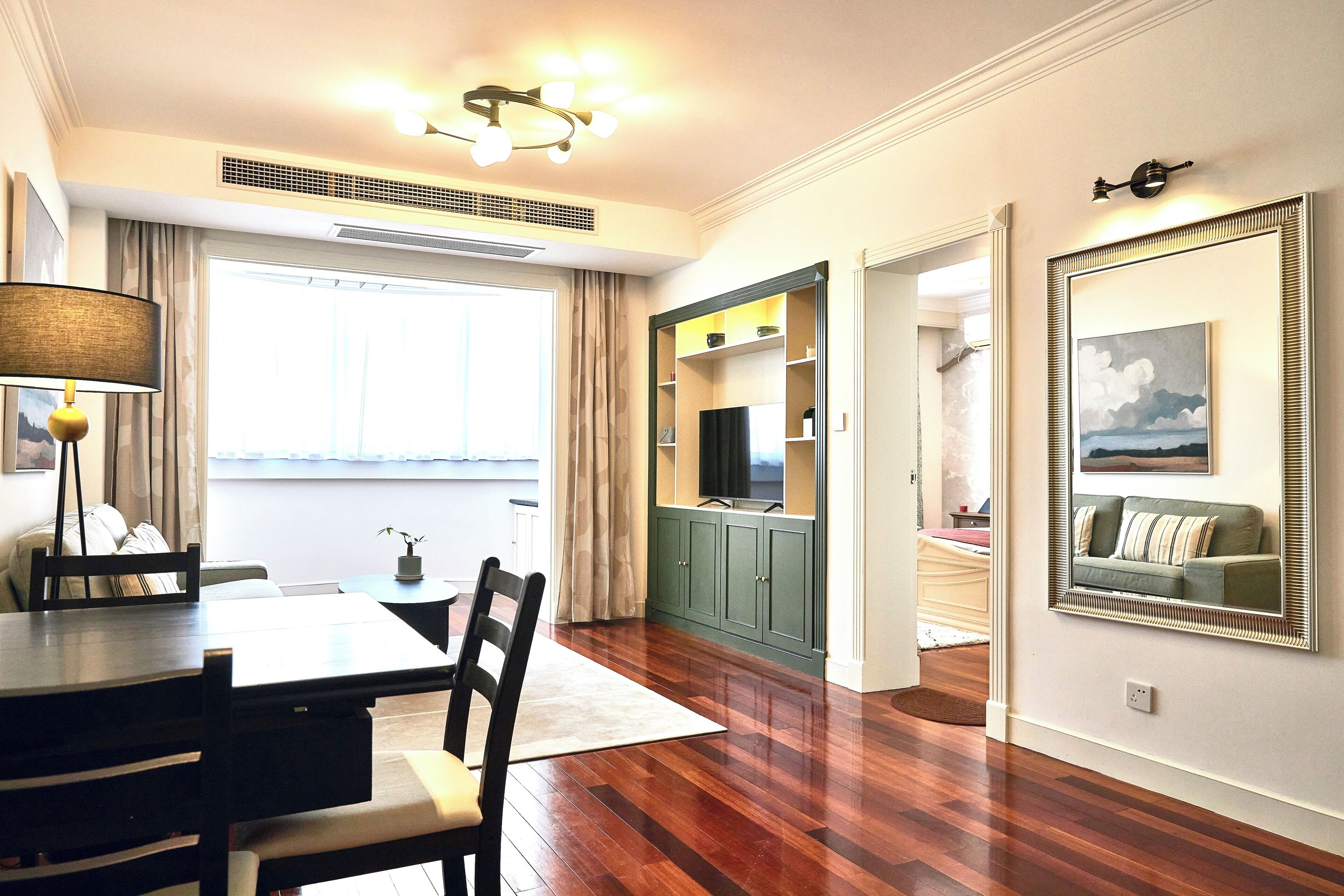 Superior Suite, Garden View | Living area