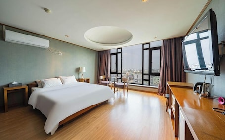 Suite | Free WiFi, bed sheets. Hasen Nabeeya Hotel