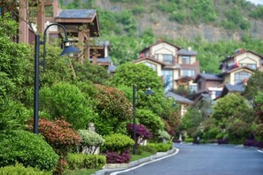 Property grounds - Avatar Valley Grand Hotel (Zhangjiajie)