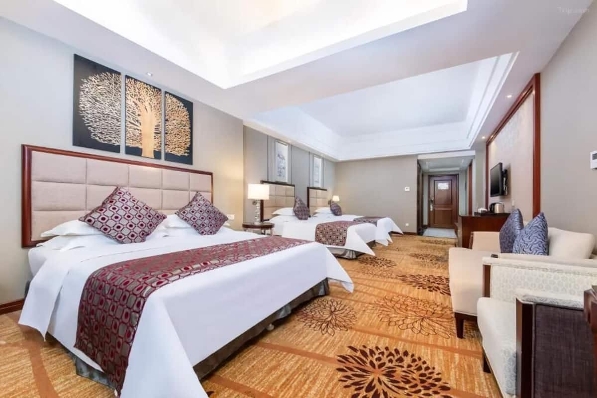 ห้องดีลักซ์ทริปเปิล, ระเบียง, วิวภูเขา