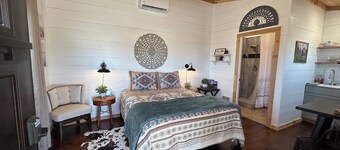 Relaxing Rustic Barndominium with Mountain View’s in Challis Idaho