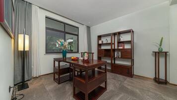 Suite ejecutiva, patio, vistas al patio | Interior