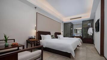 Habitación Deluxe con 2 camas individuales, patio, vistas al patio