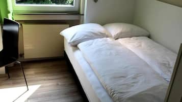 Apartment | 1 bedroom, bed sheets