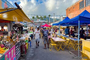 屋外ダイニングエリア