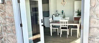 Sunset Escape … Spacious, Sleeps 8, Private Land