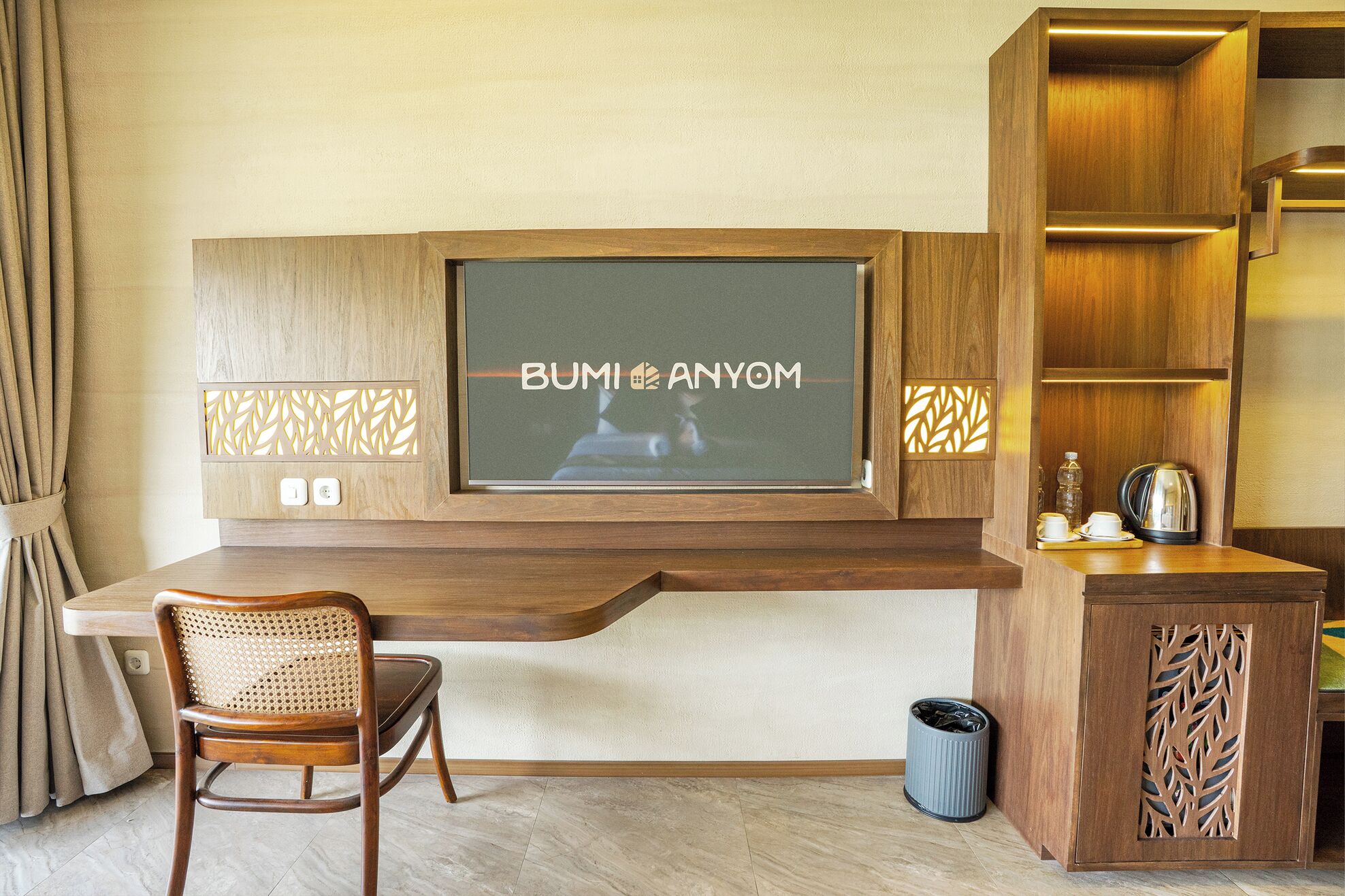 Kahden hengen superior-huone, parveke, näköala lomakeskukseen | Sisätilat