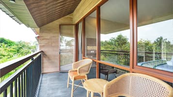 Kahden hengen superior-huone, parveke, näköala lomakeskukseen | Ulkoalueet