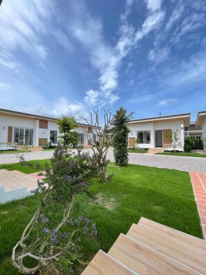 Property grounds - Homegate Resort (Prachuap Khiri Khan)
