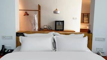 Superior Double Room, Balcony, Courtyard View