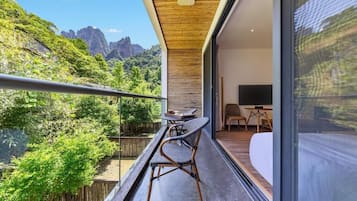 Family Triple Room, Balcony, Courtyard View | Terrace/patio