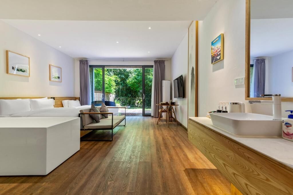 Family Triple Room, Balcony, Courtyard View