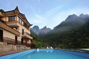 Pool - Avatar Peaks Resort (Zhangjiajie)