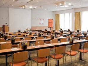 House | Meeting facility - Standard Room With 2 Single Beds (Saarbrücken)