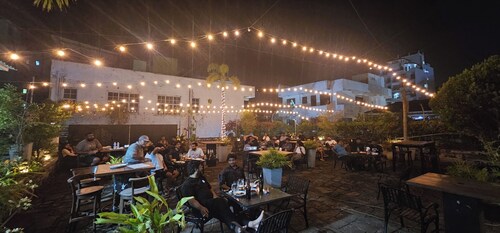 The Lion Pub & Hotel