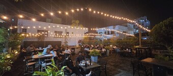 The Lion Pub & Hotel