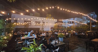 The Lion Pub & Hotel