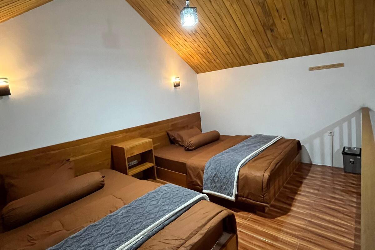 Family Cottage, Patio, Mountain View