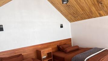 Casa rural familiar, pati, vistes a la muntanya