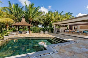 Pool - Ocean-View 3-Bedroom Villa / Private Pool & Open Terrace (Bel Ombre)