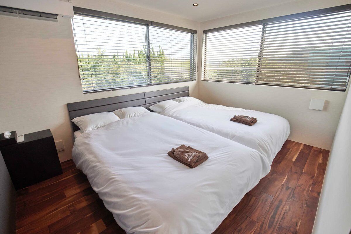 2 bedrooms, iron/ironing board, Internet
