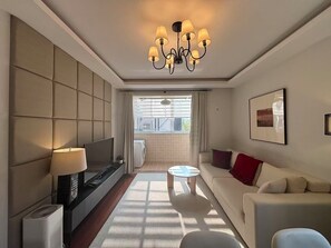 Superior Suite | Living area - Innocondo Extended Stay Jing'an Wan Hang (Shanghai)