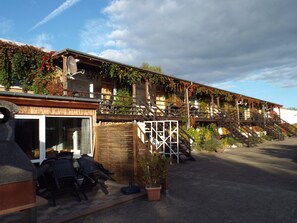 Apartment | Terrace/patio - Mobile Home im Ferienpark mit Seezugang (Dabel)