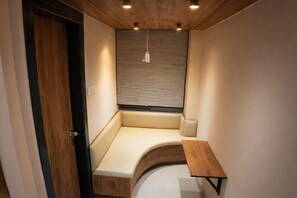 Chambre Double Classique, balcon, vue ville | Intérieur